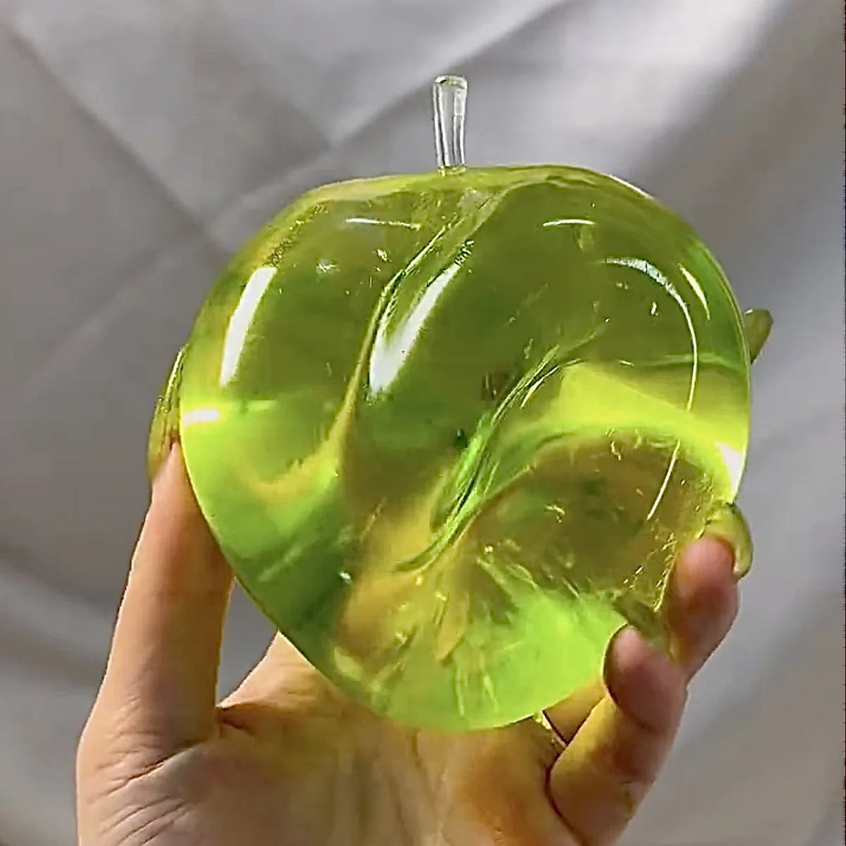 Relieve the Sticky Green Apple Slowly Rebound Maltose Pressure Ball Soft Fidget Sensory Toy Squeeze Toy Gift for ADHD and Autism