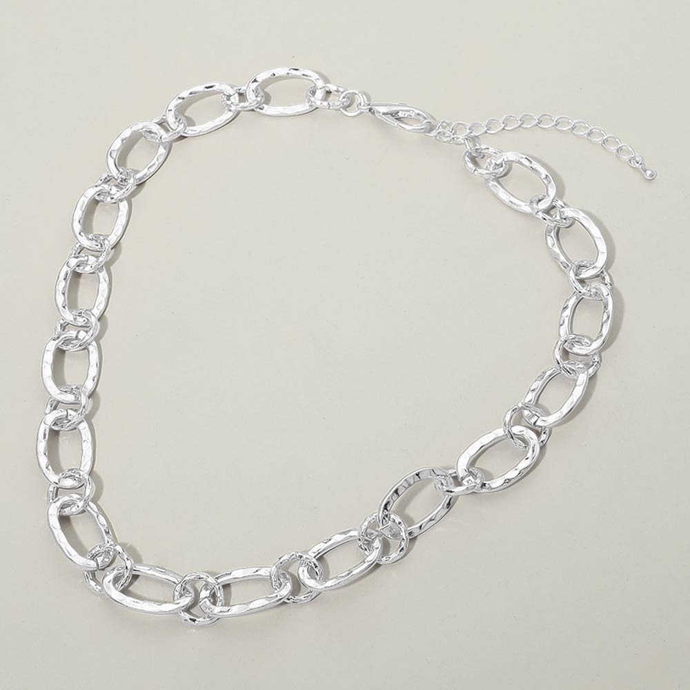 Hammered Metal Oval Link Necklace