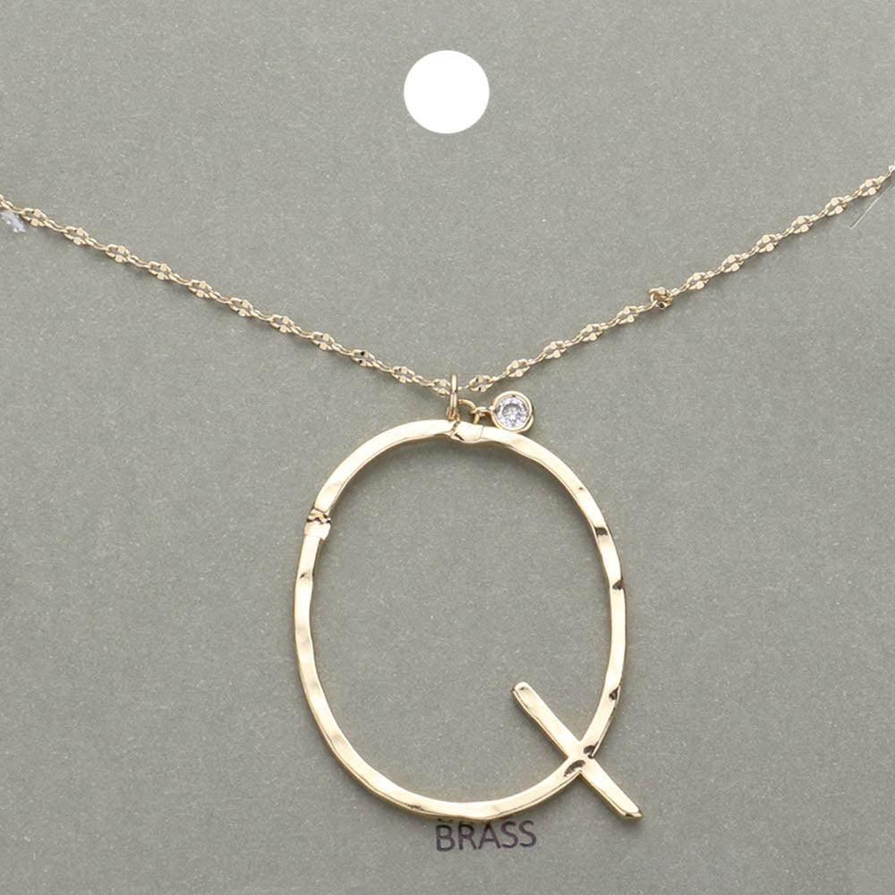 -Q- Initial Monogram Brass Metal Pendant Necklace
