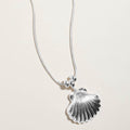 Metal Scallop Shell Pendant Necklace